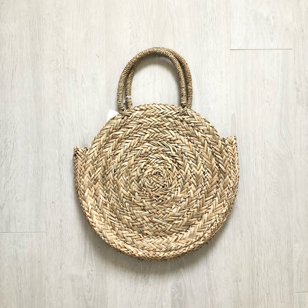 NWT Reformation Circle Straw Tote - Picture 4 of 4